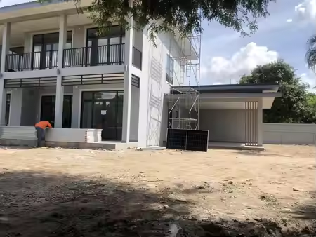 A House in Laos Equipped with Inverters and Batteries